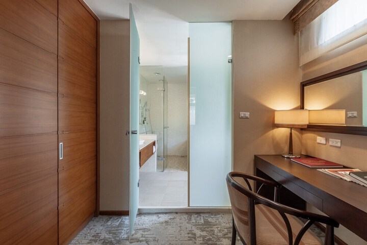 Room 46 of 70