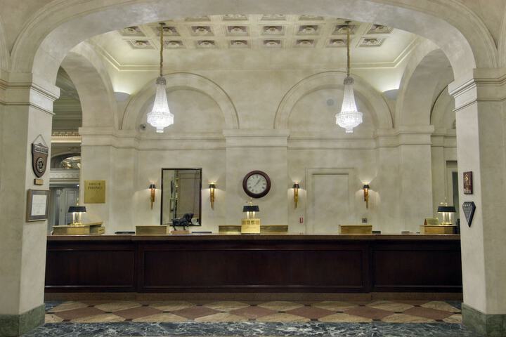 Guest Lobby
