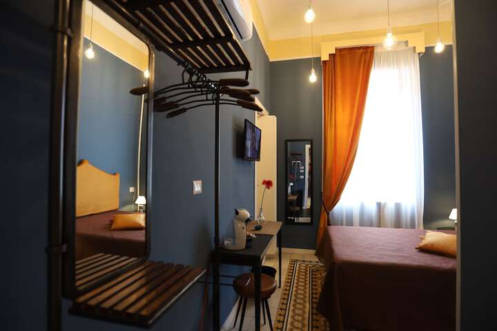 Room 18 of 50