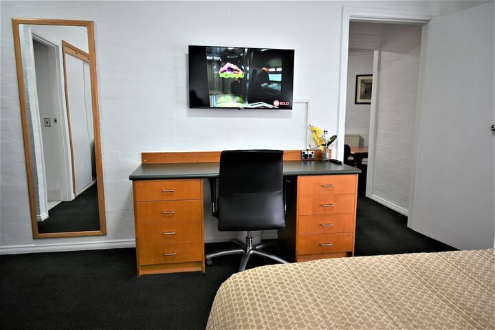 Room 17 of 58