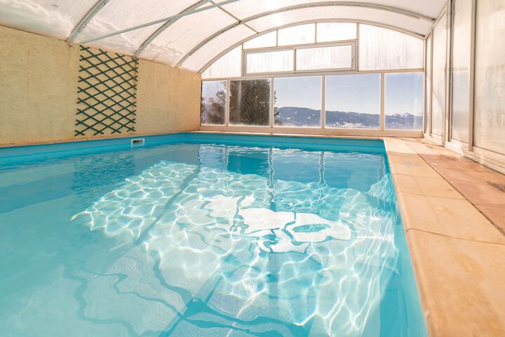 Pool 53 of 84