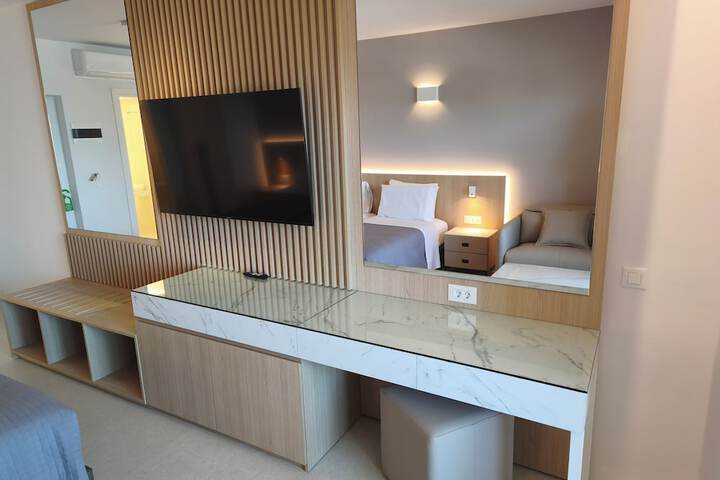 Room 41 of 156