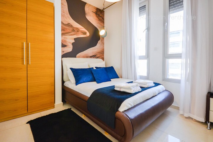 Room 34 of 315