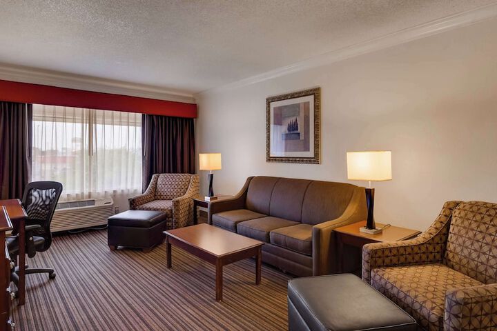 Room 12 of 21