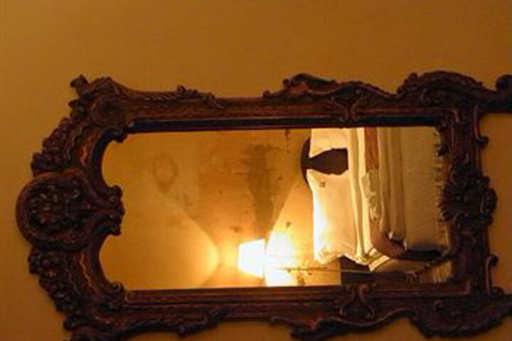 Room 15 of 23