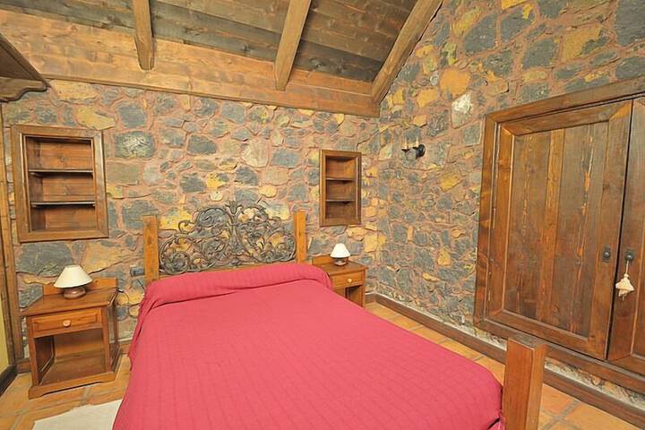 Room 15 of 38