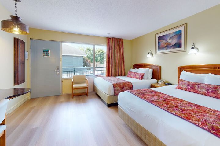 Premier 2 Queen Beds Accessible (2 of 40)