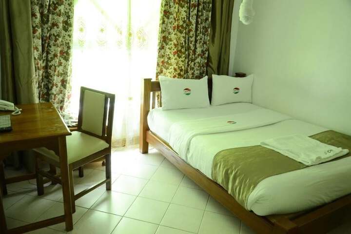 Room 3 of 31