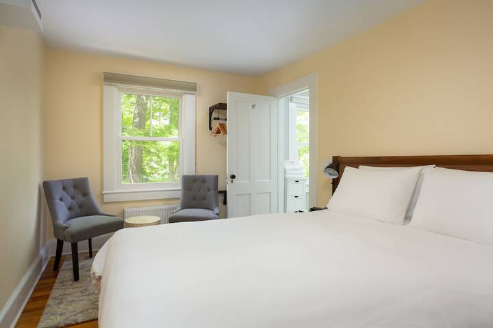 Room 10 of 71