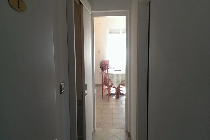 Room 2 of 16