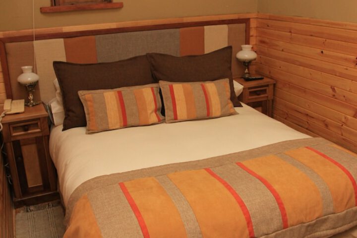Room 8 of 32
