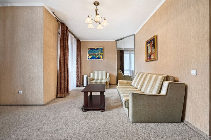 Room 128 of 262