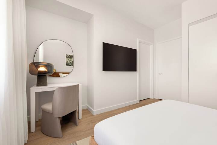 Room 11 of 53