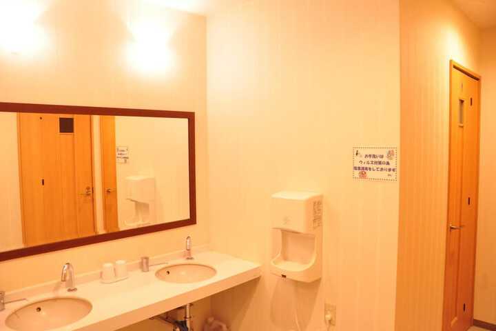 Room 6 of 31