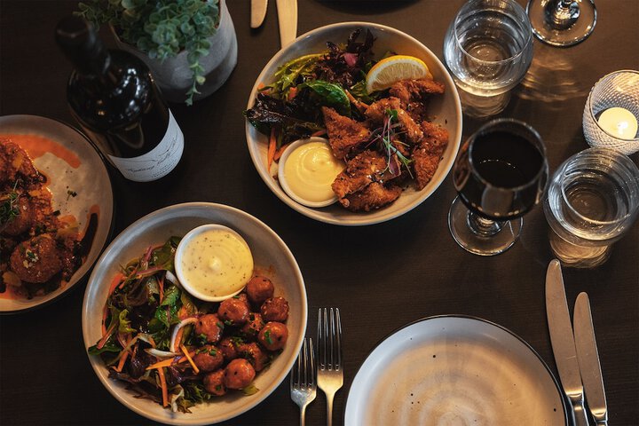 Dining 95 of 125