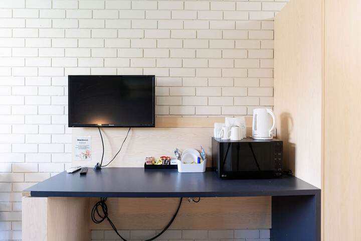 Room 3 of 34
