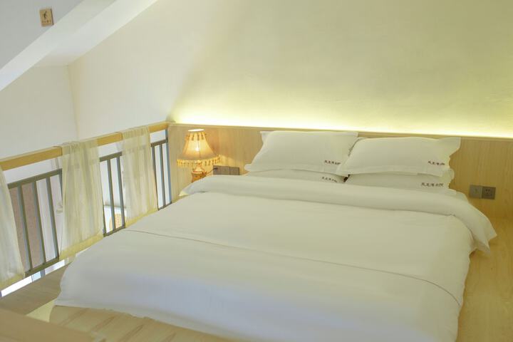 Room 47 of 131