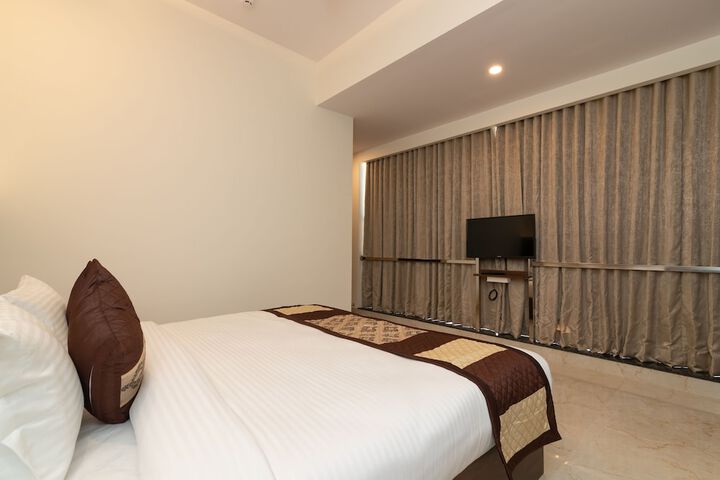 Room 21 of 77