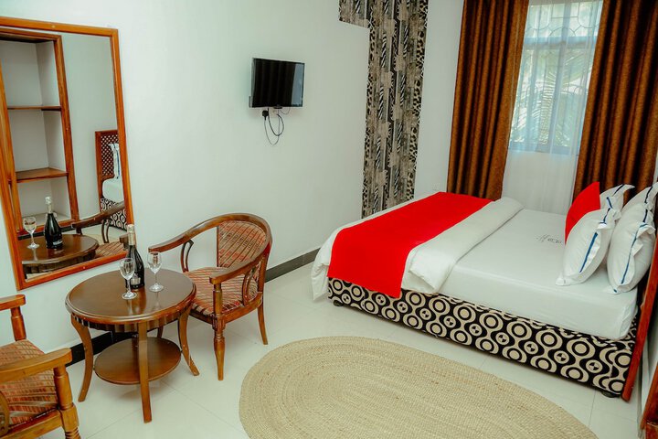 Room 7 of 13