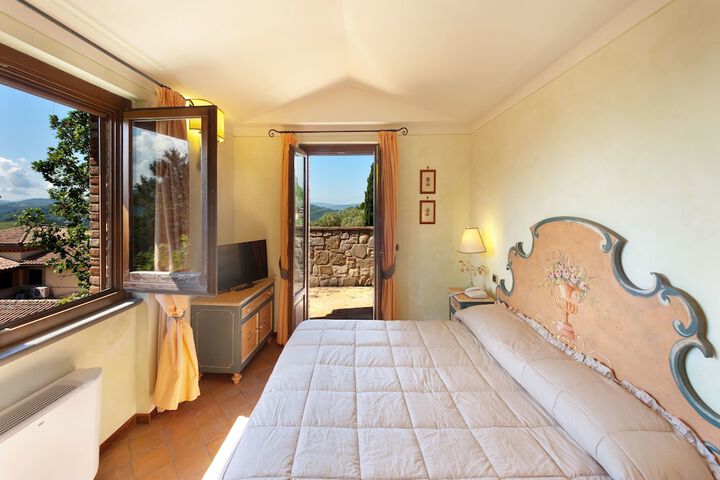 Room 4 of 53