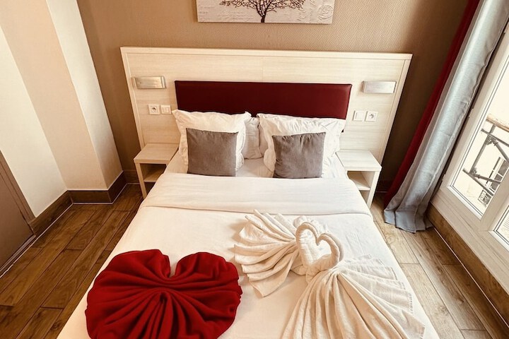 Room 25 of 81