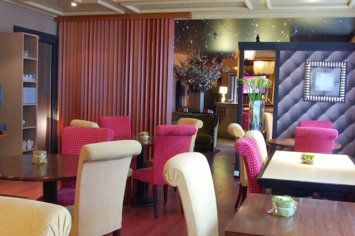 Dining Photos