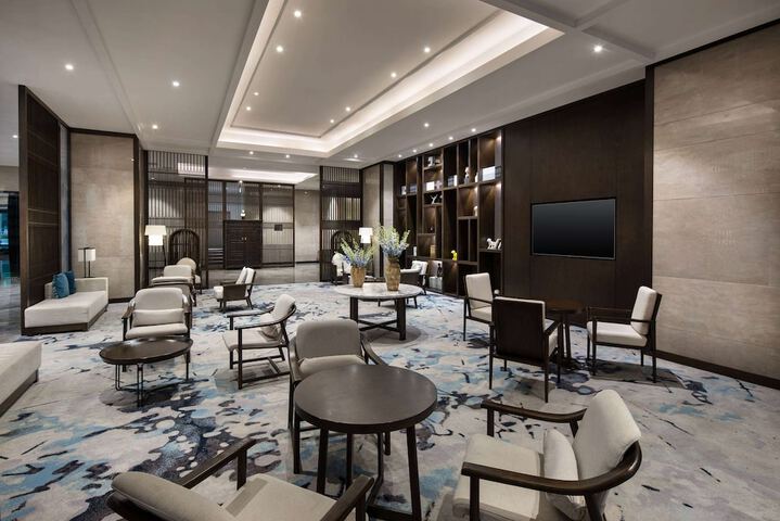 Hotel Interior 4 of 37