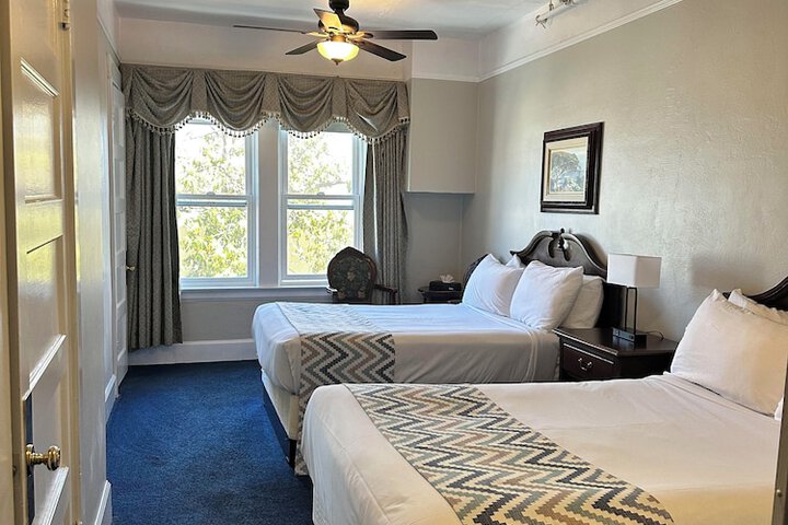 Room 27 of 37