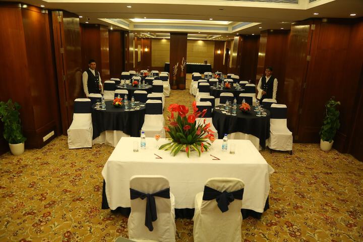 Ballroom/Hall 80 of 84