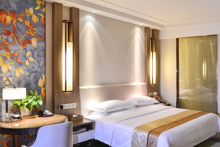 Room 3 of 50