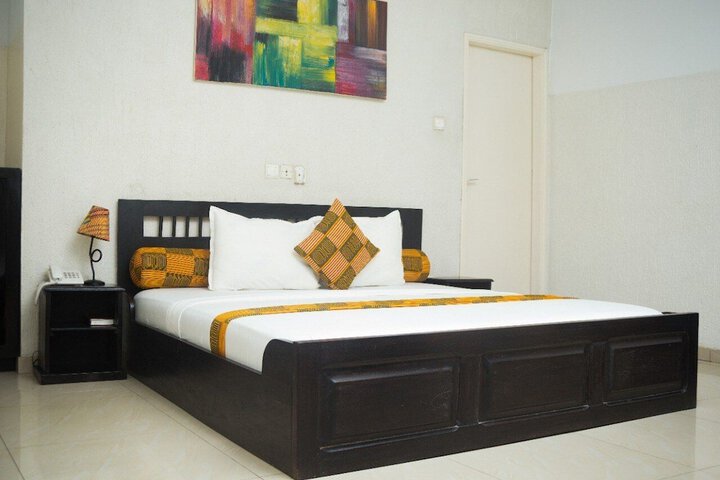 Room 6 of 20