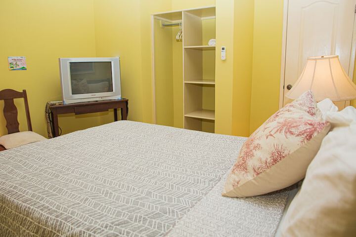 Room 21 of 46