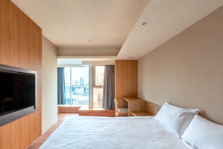 Room 17 of 81