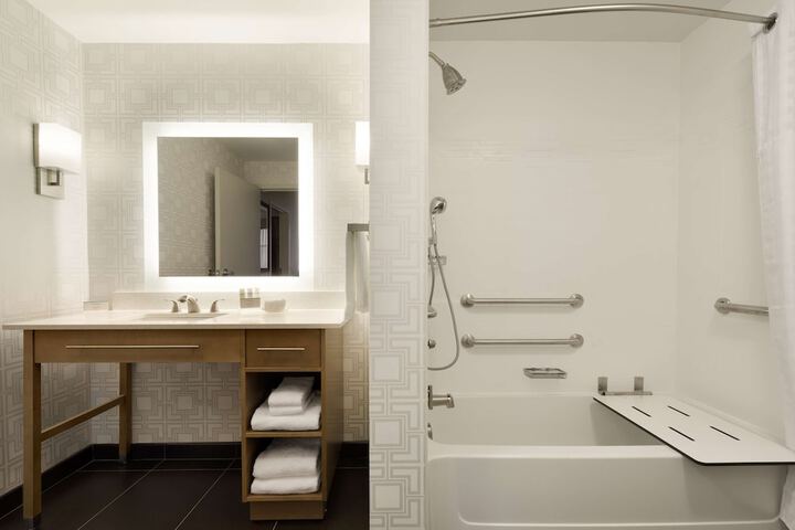 Bathroom shower