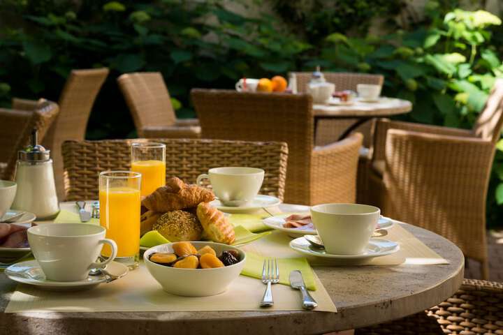 Breakfast area