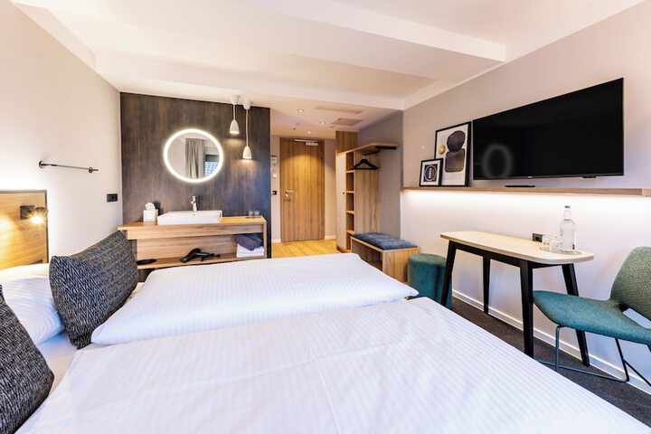 Room 29 of 83