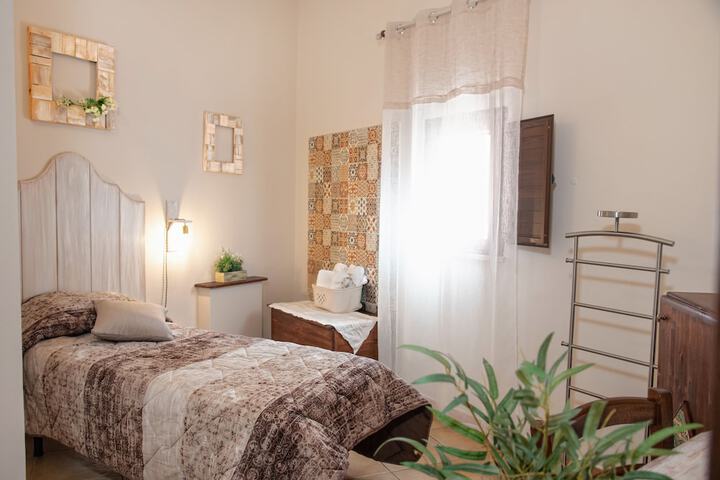 Room 15 of 49