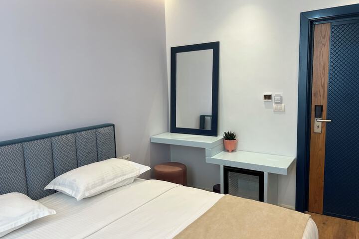 Room 5 of 26