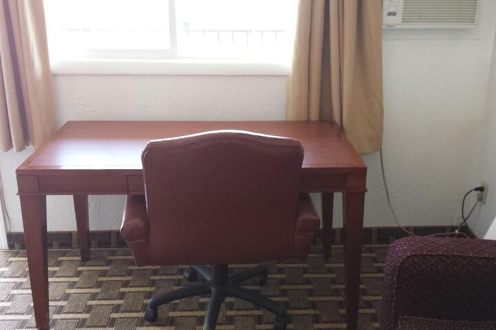 Room 16 of 26