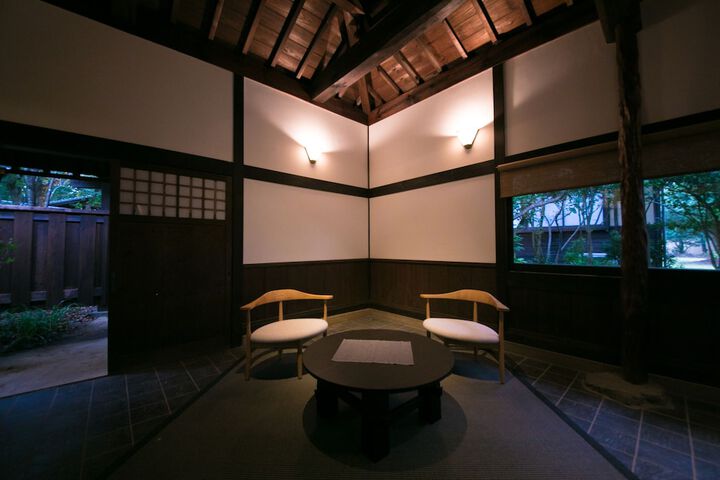 Room 25 of 86