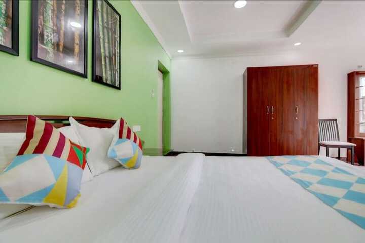 Room 2 of 13