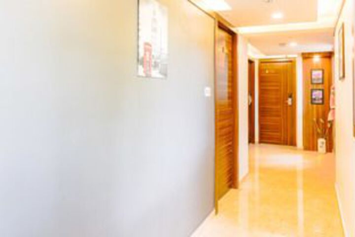 Ballroom/Hall 20 of 37