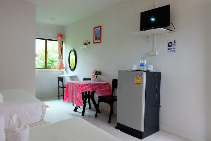 Room 17 of 34