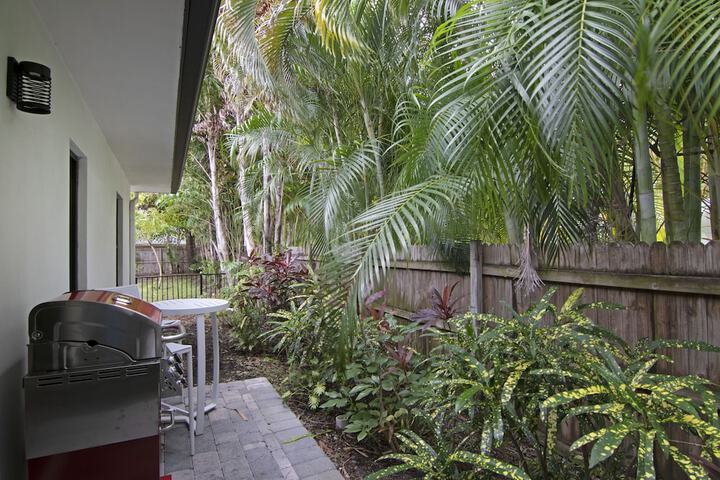 Property Grounds 42 of 52