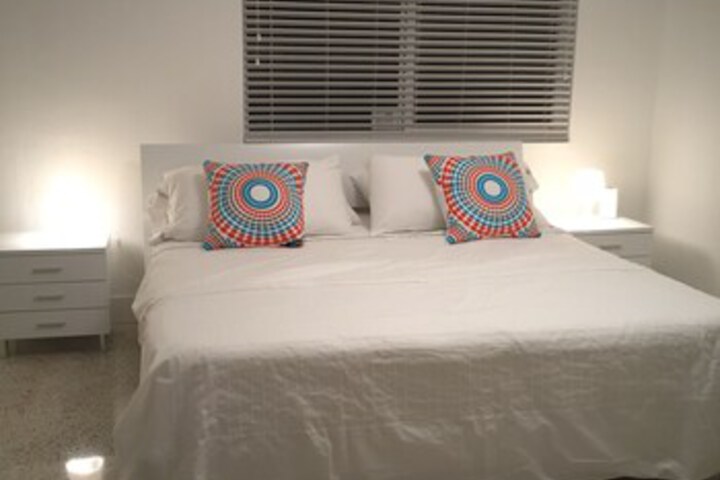 Room 33 of 37