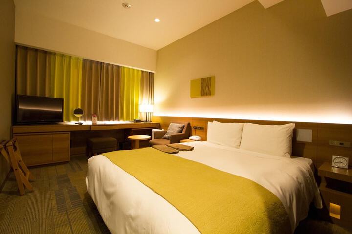 Room 19 of 27