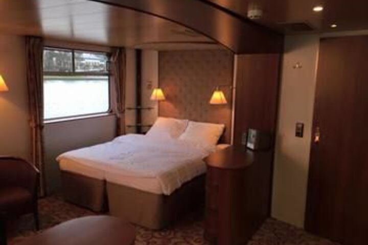 Room 21 of 52
