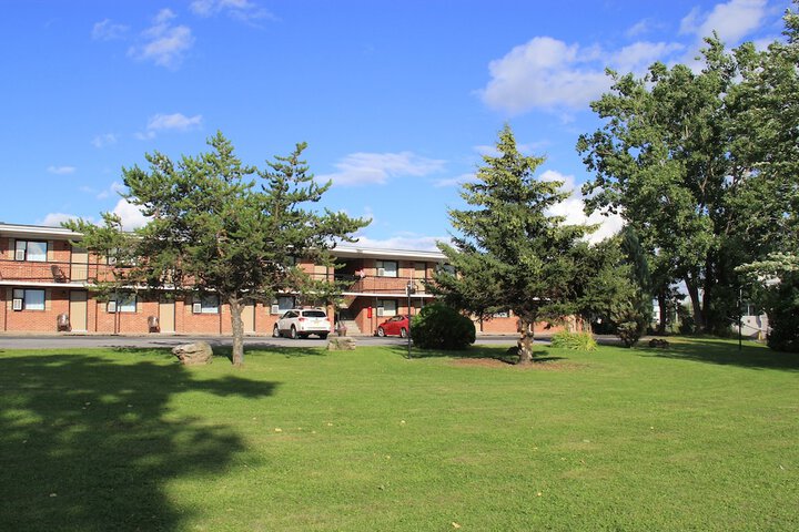 Property Grounds 20 of 28