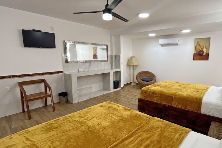 Room 7 of 37