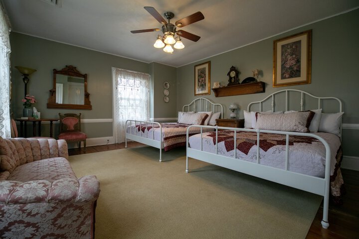 Room 6 of 29